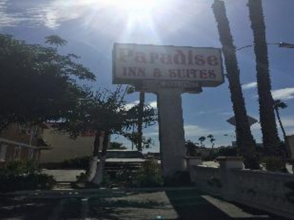 Paradise Inn & Suites Main image