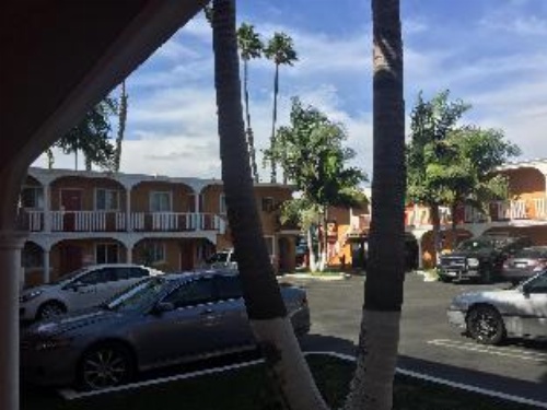 Paradise Inn & Suites image 5