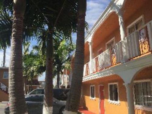 Paradise Inn & Suites image 6